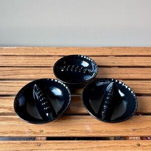 VINTAGE  Ashtray Willert Home Products  Black Melamine Plastic Round